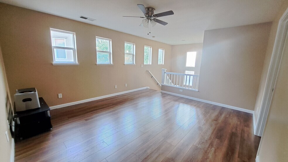 Building Photo - 5254 Moonlit Bay Way