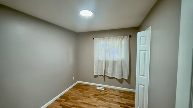 Building Photo - 11354 Berkshire Dr