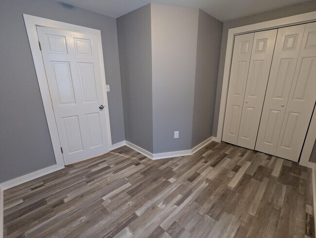 Building Photo - 19 Main St