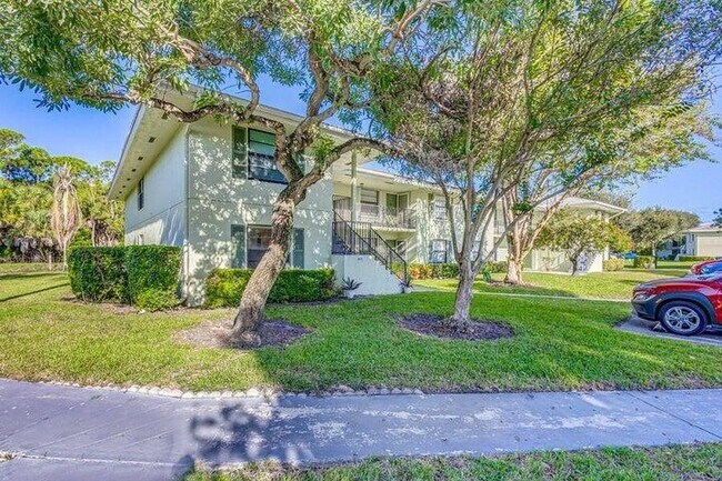 Building Photo - 1801 Sabal Ridge Ct