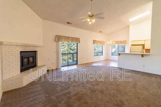 Building Photo - 2735 N Walnut Hills Dr