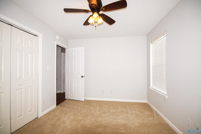 Building Photo - 145 Brass Oak Dr
