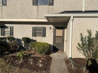 Building Photo - 616 Brockinton Point