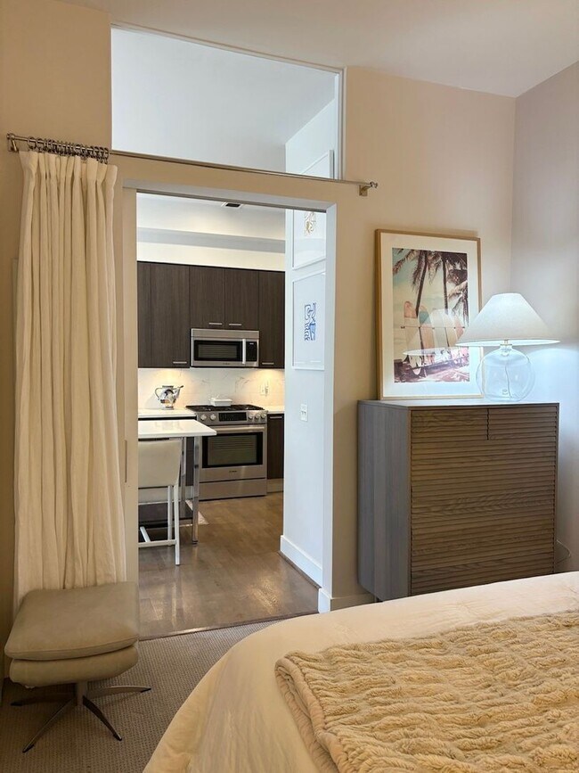 Building Photo - Southwest Water Front One Bedroom W/All Am...