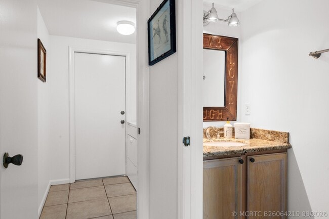 Building Photo - 2650 Fairway Cove Ct
