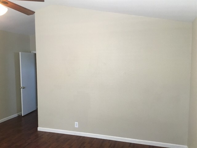 Building Photo - 8644 W Kathleen Rd