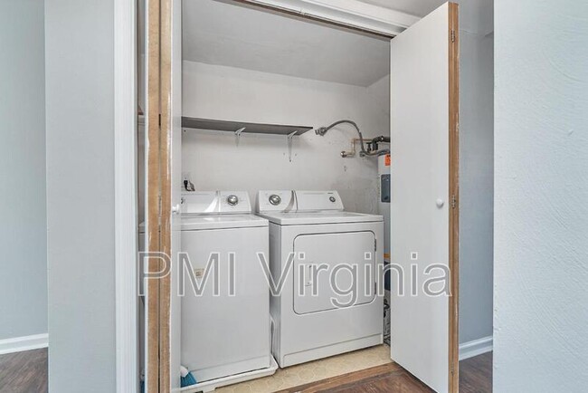 Building Photo - 4081 Concordia Way
