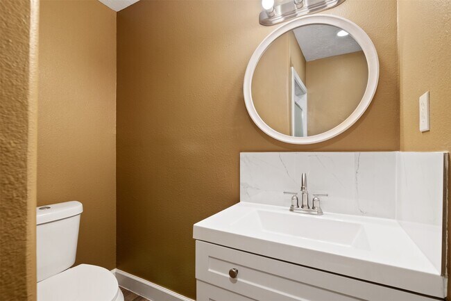 Building Photo - 38210 Green Willow St