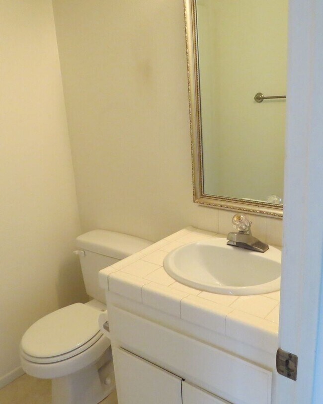 Building Photo - 2 br, 2.5 bath House - 842 Huasna Road