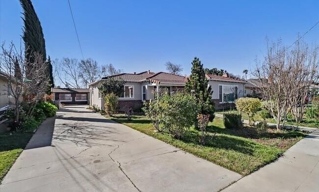 Building Photo - 747 N 18th St