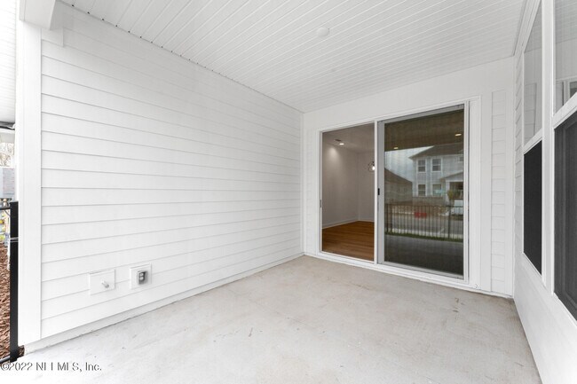 Building Photo - 22 Upton Ln