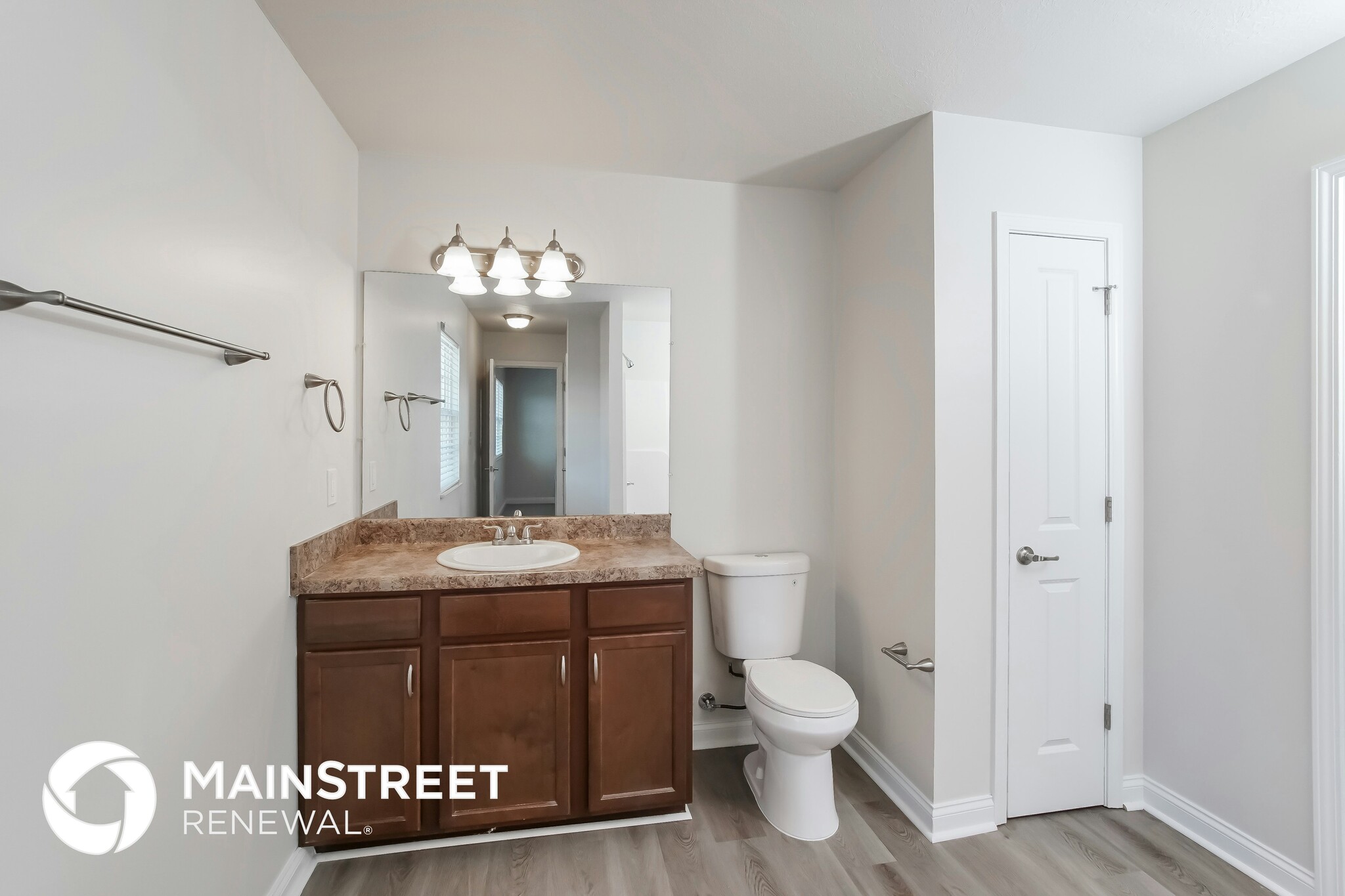 Building Photo - 231 Heritage Crossing Dr