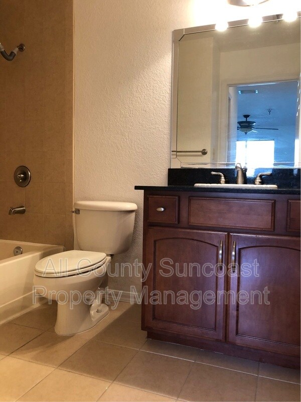 Building Photo - 10265 Gandy Blvd N