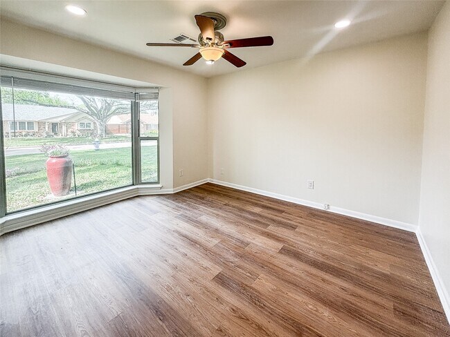 Building Photo - 10503 Raritan Dr