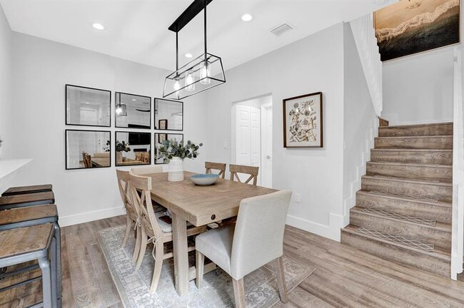 Building Photo - 1546 Yellowheart Way