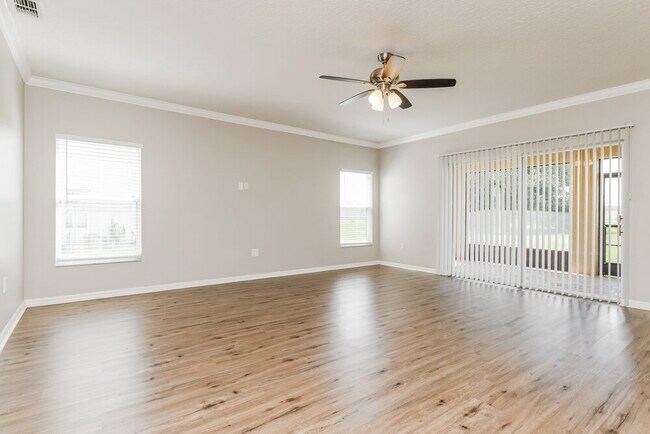 Building Photo - 349 Aldershot Ct