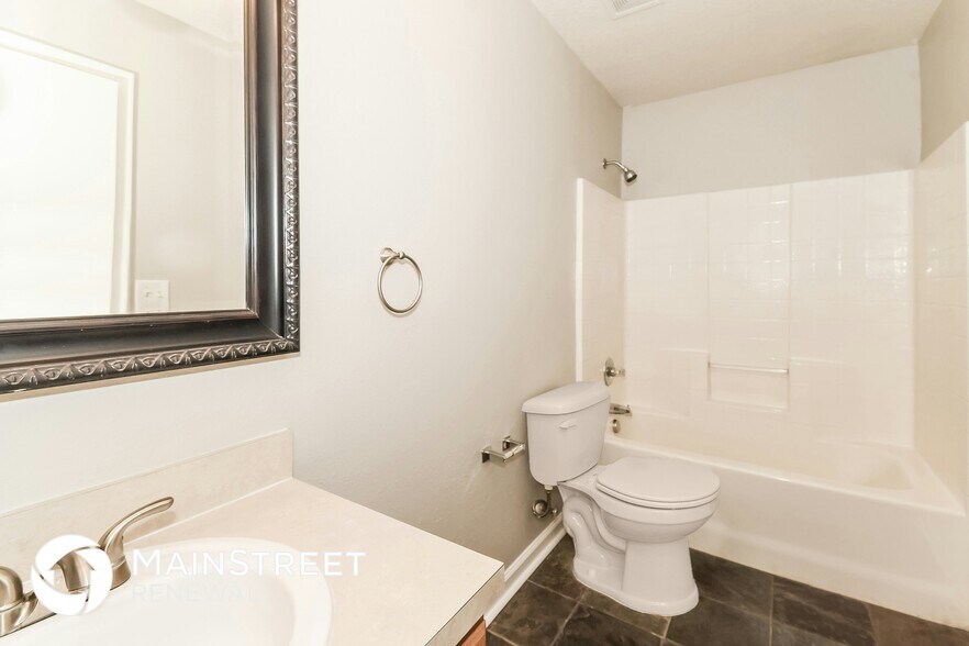 Building Photo - 1228 Spring Creek Ct