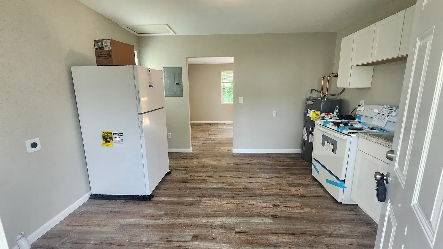 Building Photo - 223 Jefferson Ave