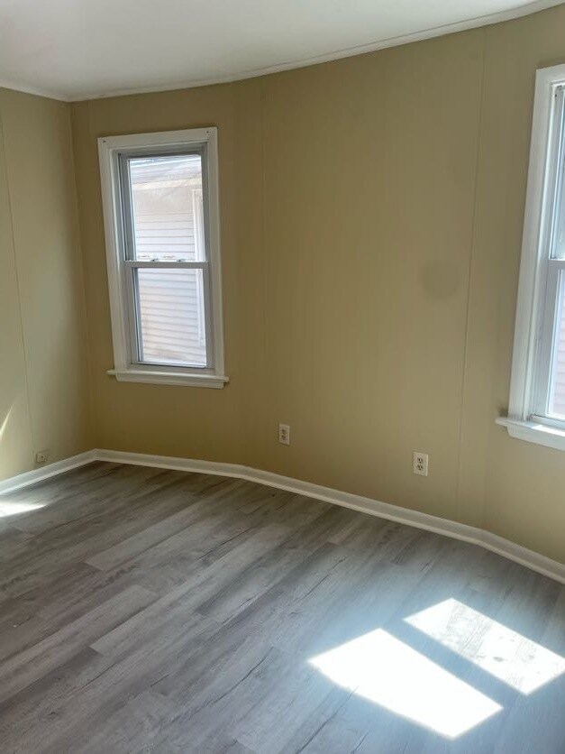 Building Photo - 611 Crown Ave