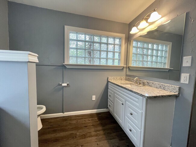 Building Photo - 4205 41st St