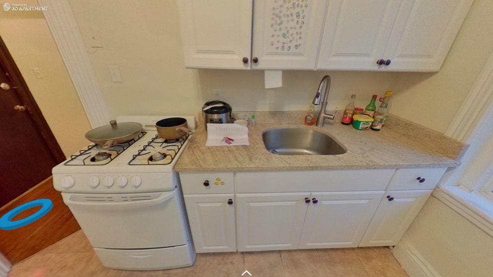 Building Photo - 92 Gordon St