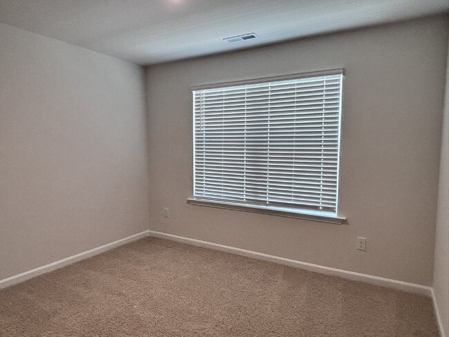 Building Photo - 8544 Beckett Chase Wy
