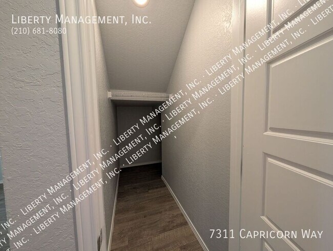 Building Photo - 7311 Capricorn Way