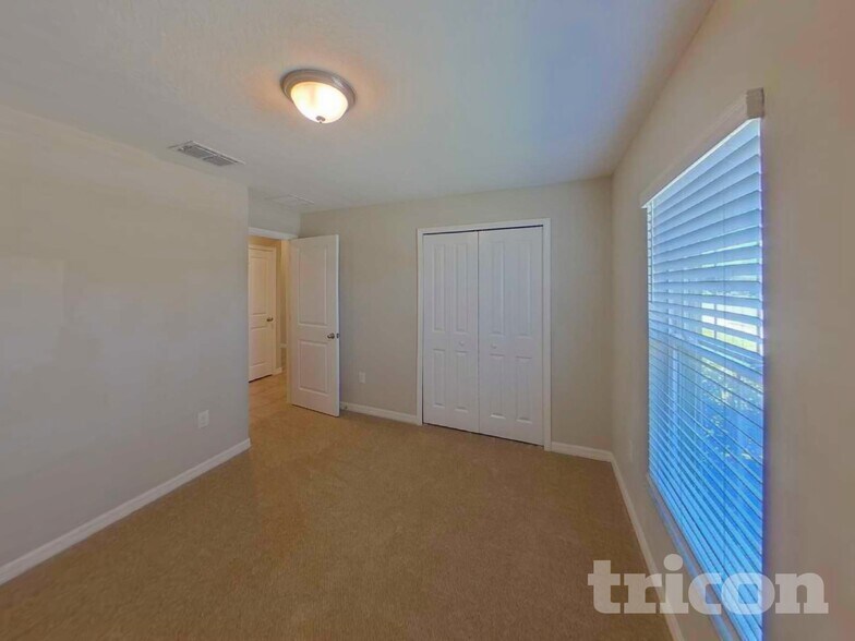 Building Photo - 1616 Broad Winged Hawk Dr