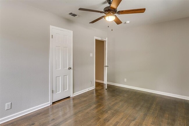 Room 2 b - 5129 Kessler Rd