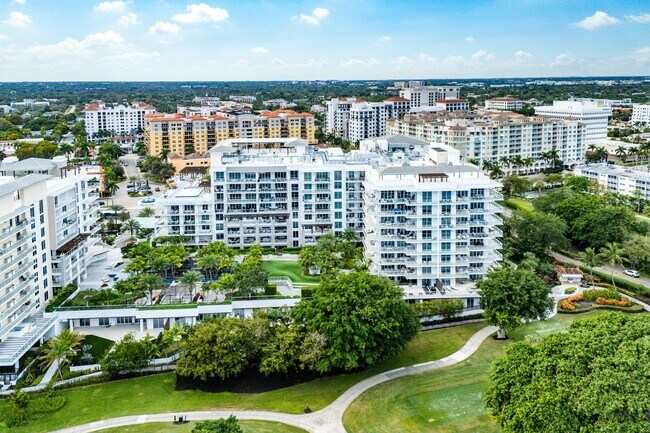 Building Photo - 220 SE Mizner Blvd