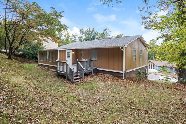 Building Photo - 9821 Westfield Ct