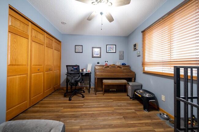 Building Photo - 15635 Hallmark Path
