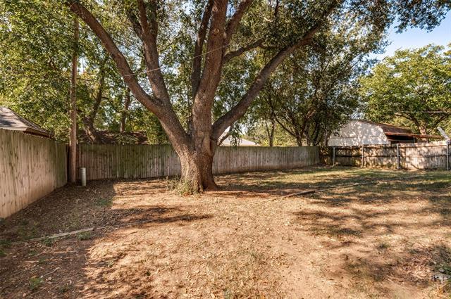 Building Photo - 612 McKown Dr