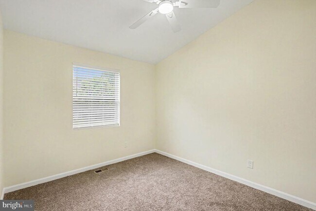 Building Photo - 20 Culmore Ct