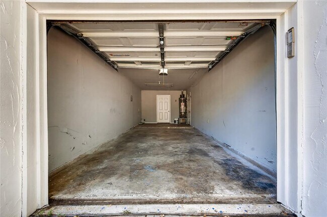 Building Photo - 2201 Deadwood Dr