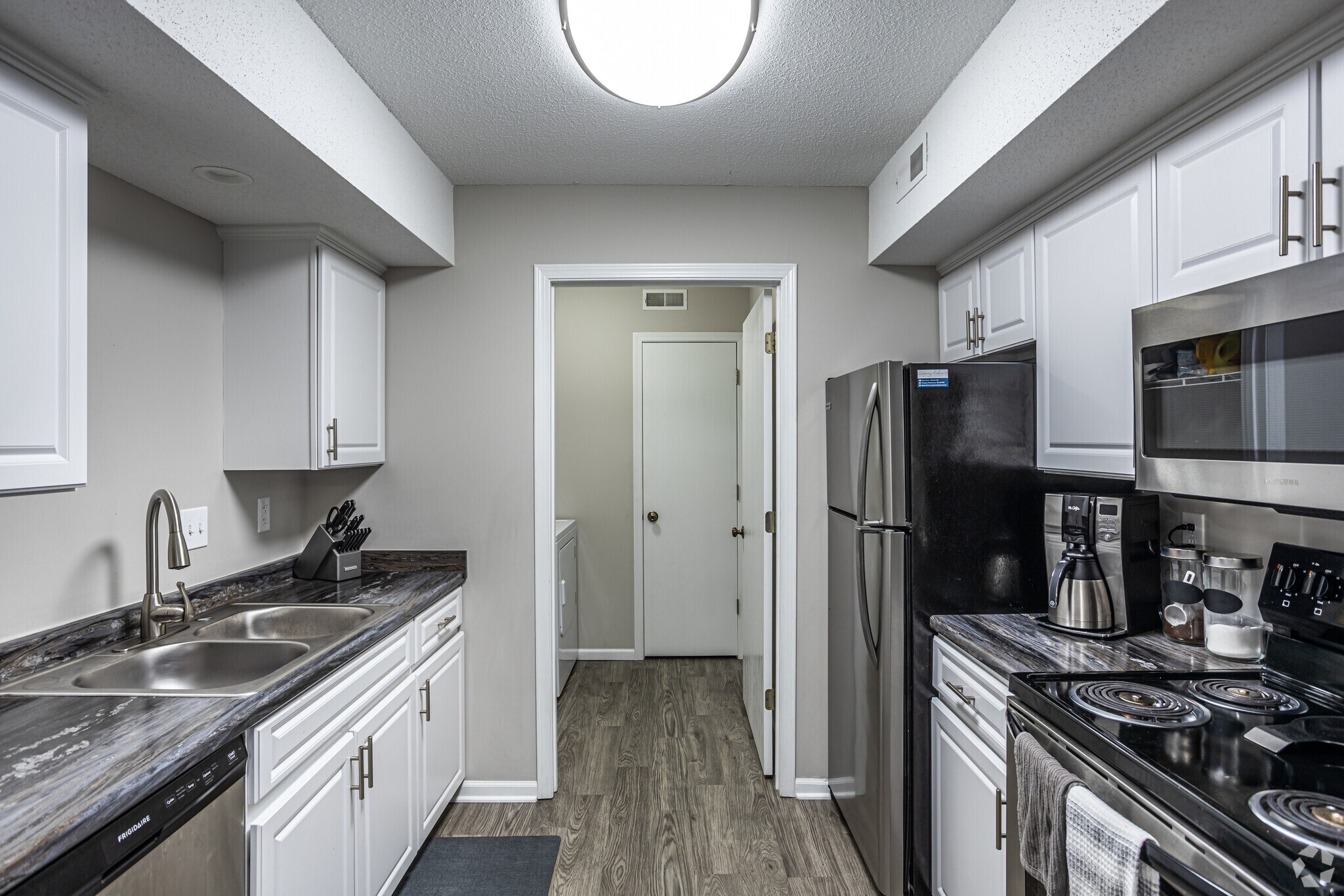 Emory Lakes Luxury Apartments 4800 NW Fielding Pl Topeka KS 66618