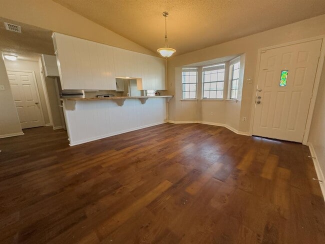 Building Photo - 2516 N W S Young Dr