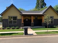 Building Photo - 340 Mia Ln