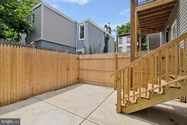 Building Photo - 520 W Susquehanna Ave