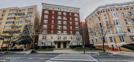 Building Photo - 1954 Columbia Rd NW