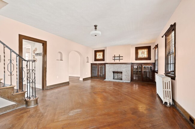 Building Photo - 3846 Brownsville Rd