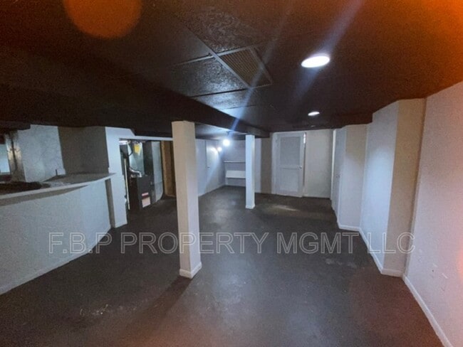 Building Photo - 14914 Marlowe St