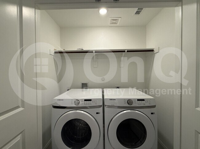 Building Photo - 3801 Harper St