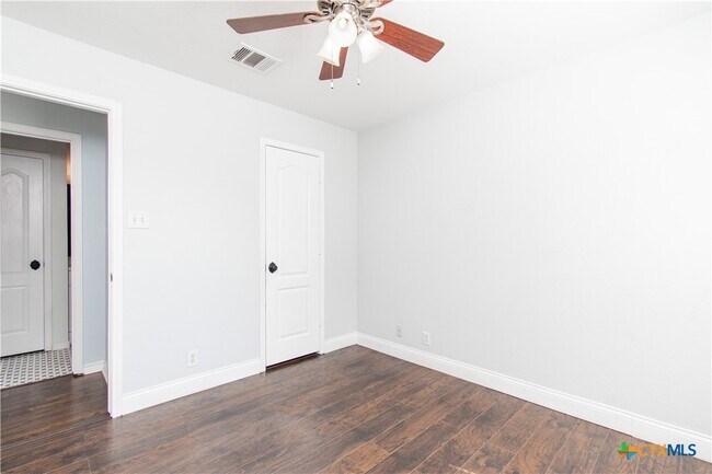 Building Photo - 283 Cordero Dr