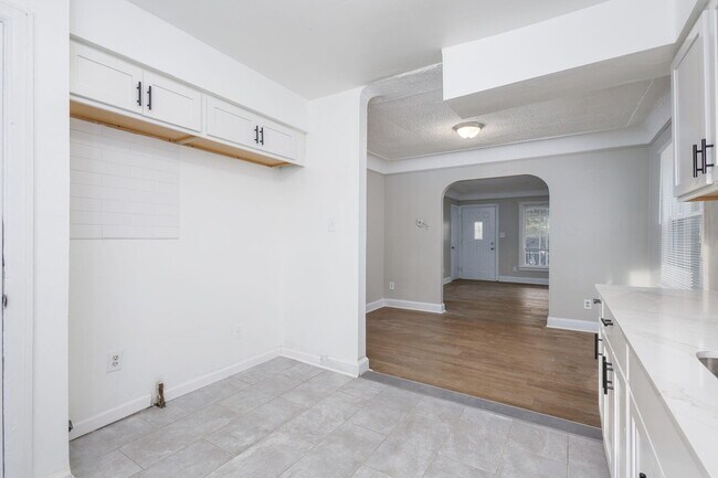 Building Photo - 11222 Wayburn St