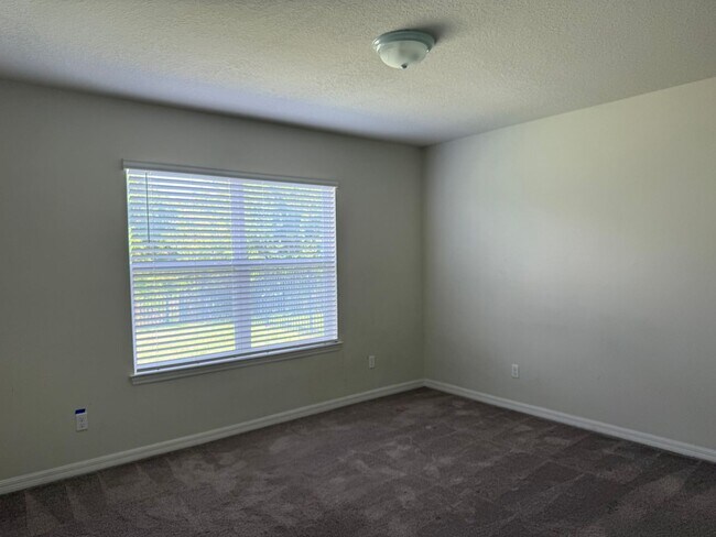 Building Photo - FOR RENT in Live Oak Lake – St. Cloud!