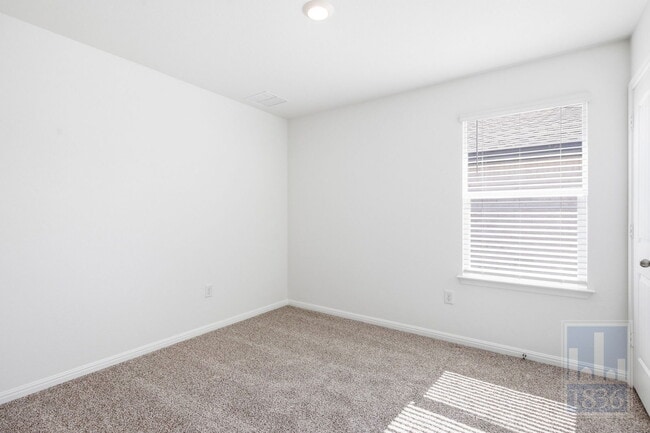 Building Photo - 1832 Buntline Hitch Dr