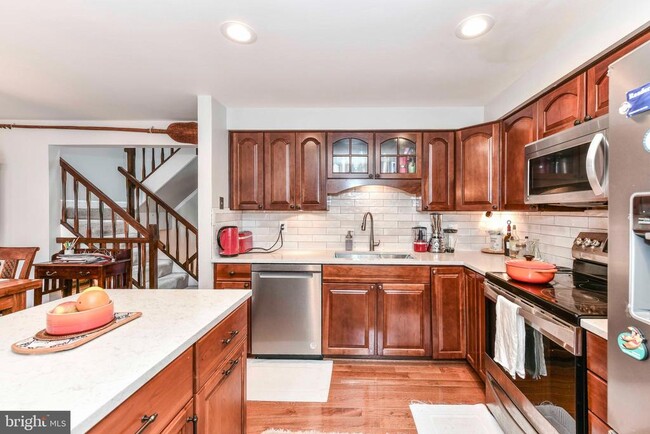 Building Photo - 261 Gundry Dr