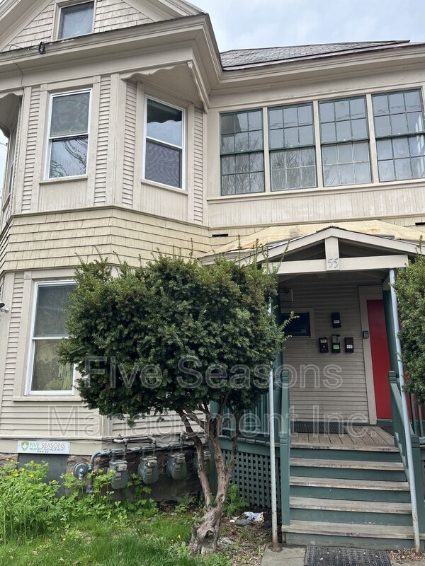 Building Photo - 55 Greene St