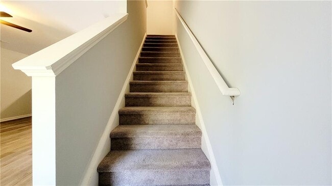 Building Photo - 2566 Piering Dr